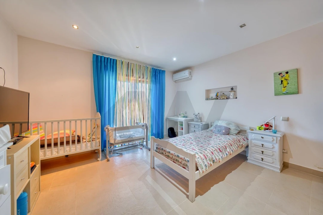 Moradia T5 para Venda em Achete, Azoia de Baixo e Póvoa de Santarém Foto 21