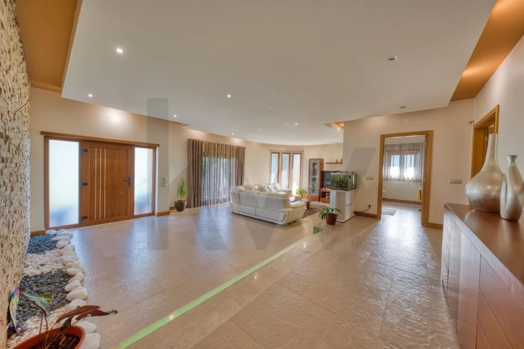 Moradia T5 para Venda em Achete, Azoia de Baixo e Póvoa de Santarém Foto 12