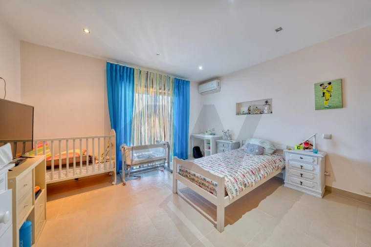 Moradia T5 para Venda em Achete, Azoia de Baixo e Póvoa de Santarém Foto 21