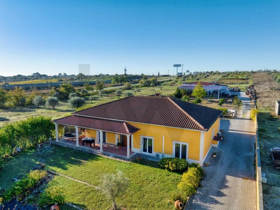 Moradia T5 para Venda em Achete, Azoia de Baixo e Póvoa de Santarém Foto 39