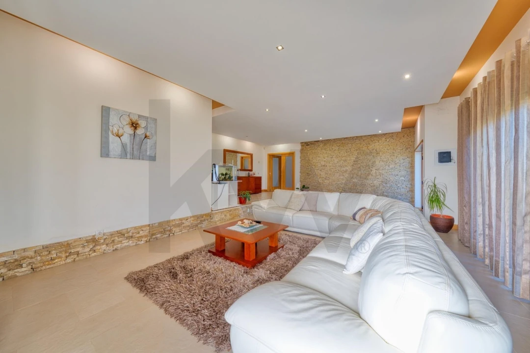 Moradia T5 para Venda em Achete, Azoia de Baixo e Póvoa de Santarém Foto 16