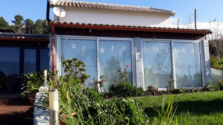 Moradia T1 para Venda em Fajã da Ovelha Foto 2