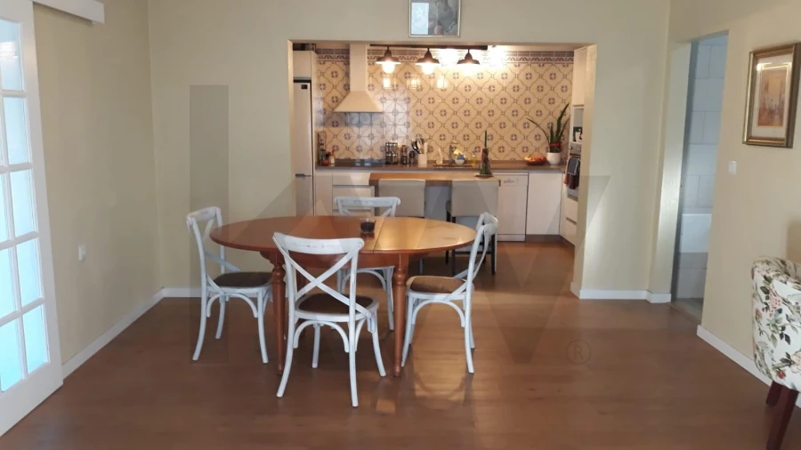 Moradia T1 para Venda em Fajã da Ovelha Foto 10