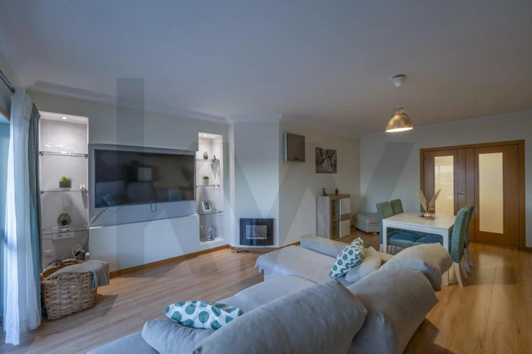 Apartamento T3 para Venda em Seixal, Arrentela e Aldeia de Paio Pires Foto 5