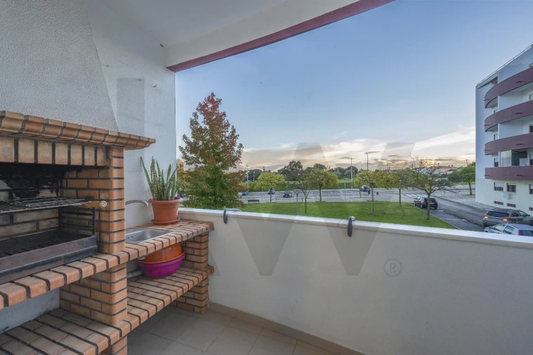 Apartamento T3 para Venda em Seixal, Arrentela e Aldeia de Paio Pires Foto 10