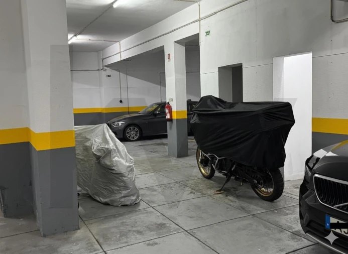 Garagem para Venda em Bonfim Foto 8