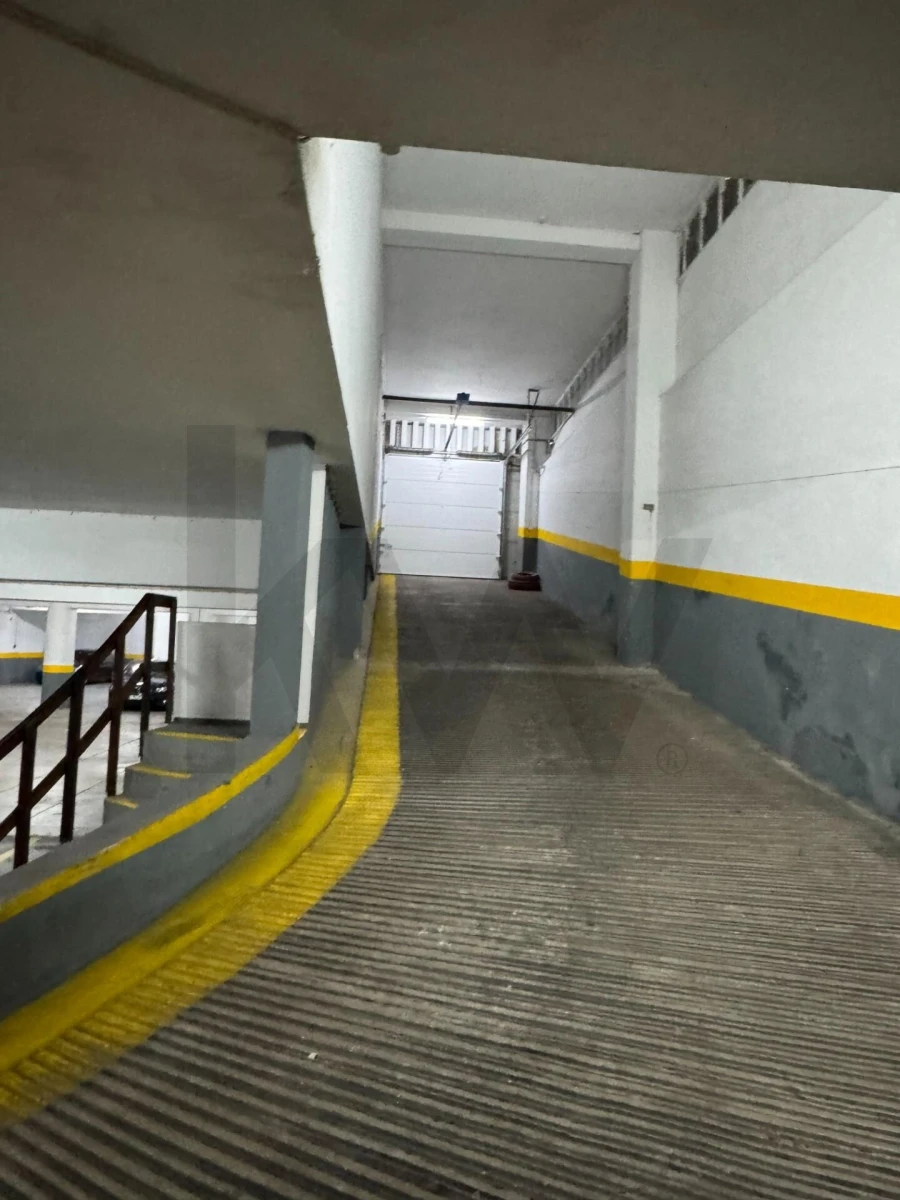 Garagem para Venda em Bonfim Foto 8