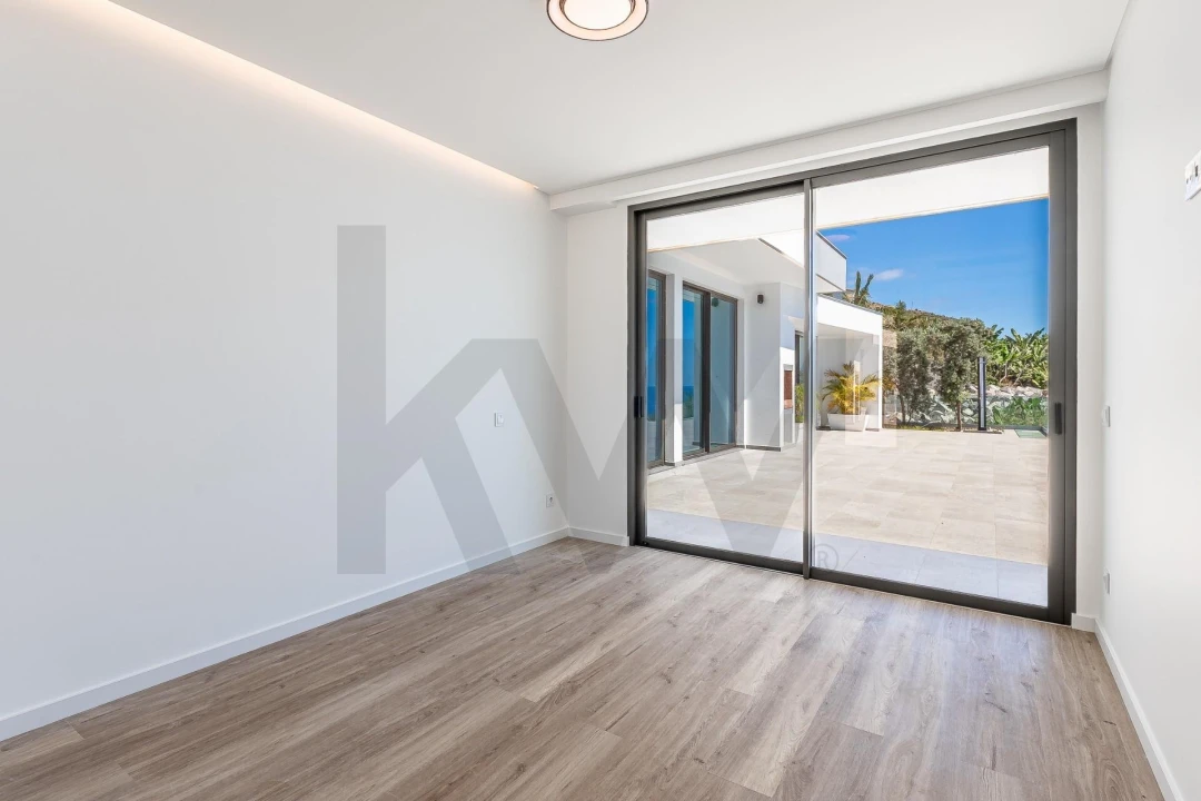 Moradia T3 para Venda em Arco da Calheta Foto 29