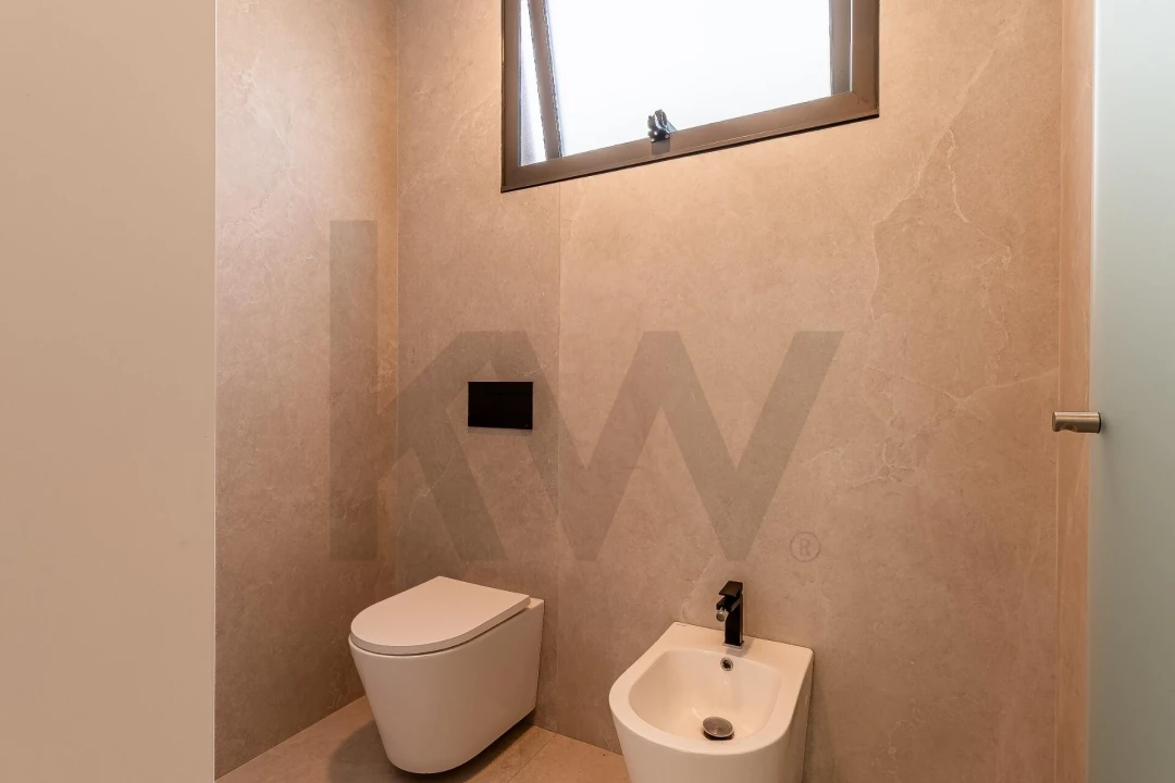 Moradia T3 para Venda em Arco da Calheta Foto 22