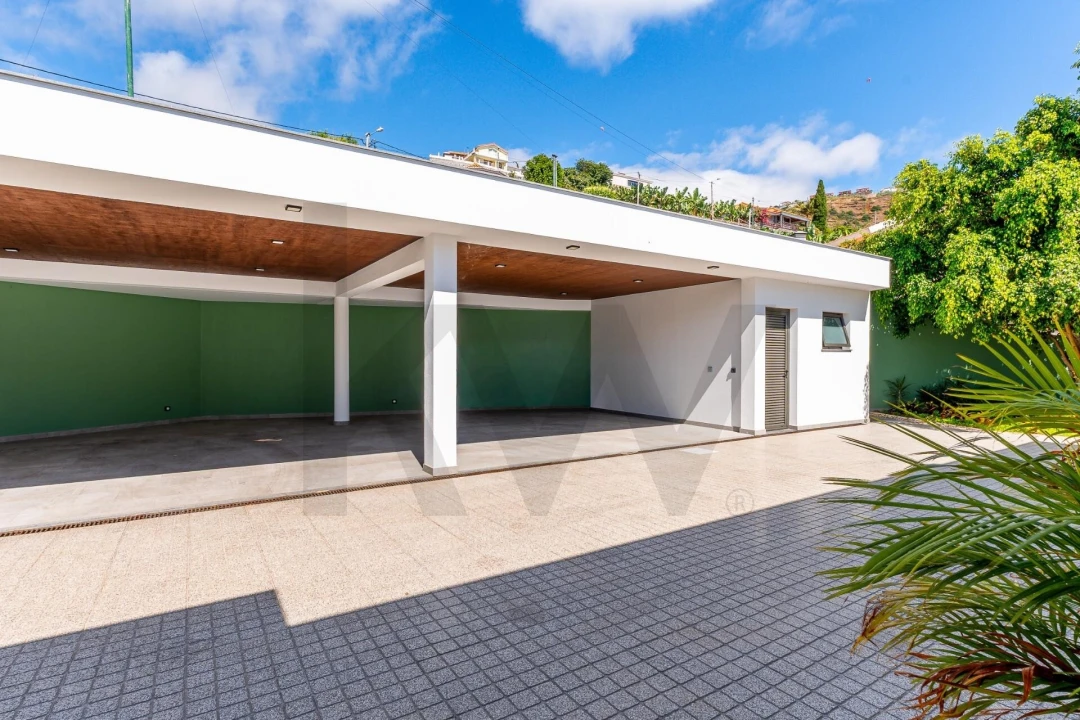 Moradia T3 para Venda em Arco da Calheta Foto 49