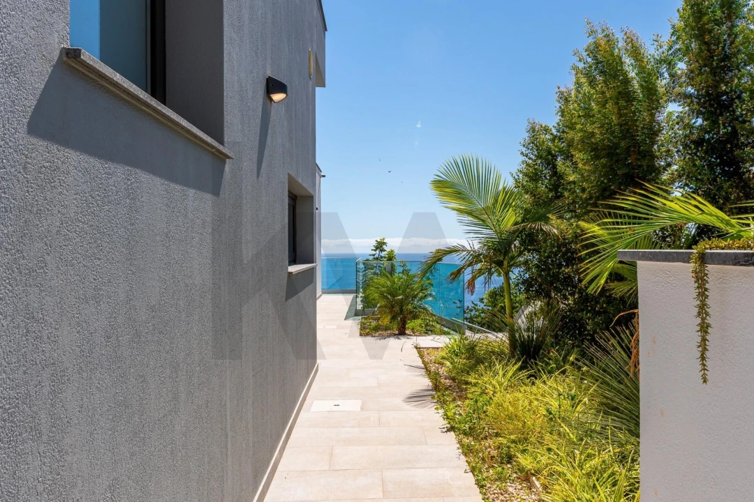 Moradia T3 para Venda em Arco da Calheta Foto 54