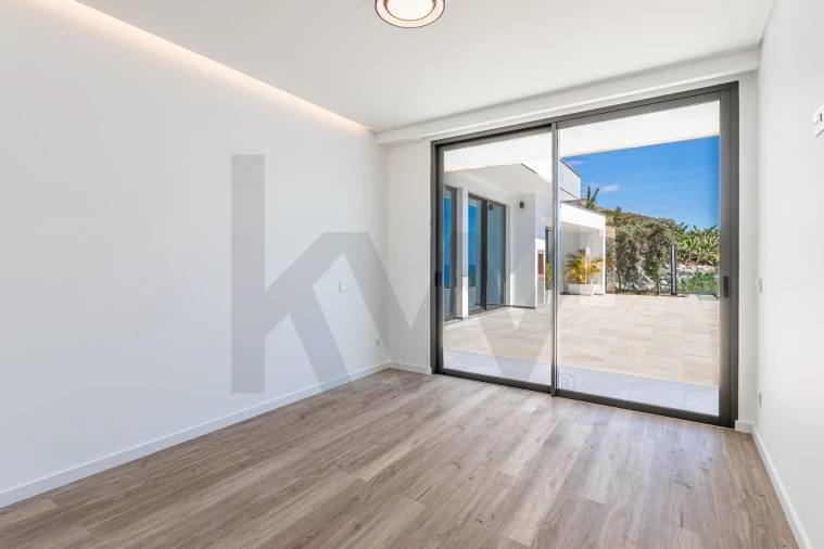 Moradia T3 para Venda em Arco da Calheta Foto 29