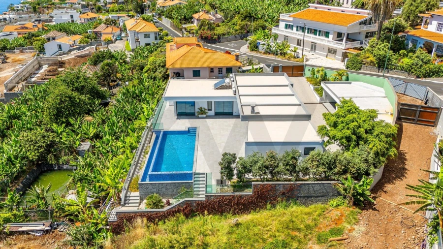 Moradia T3 para Venda em Arco da Calheta Foto 56