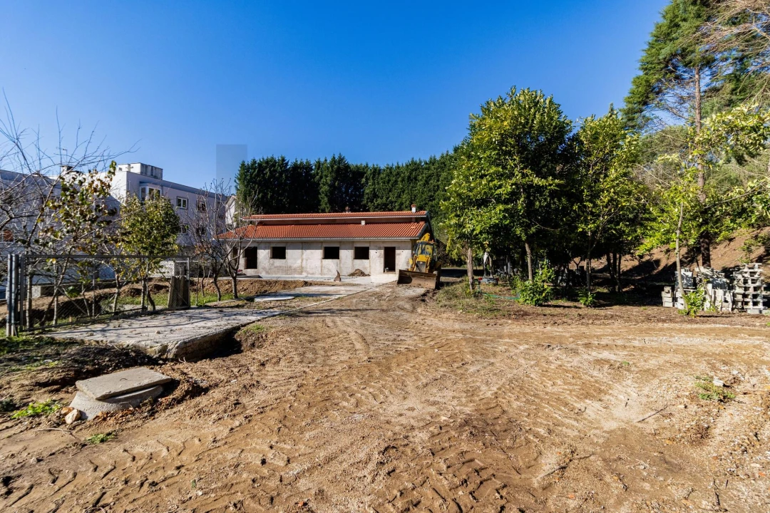 Terreno para Venda em Escapães Foto 7