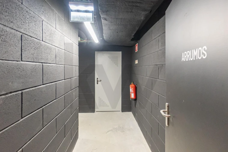 Apartamento T3 para Venda em Aldoar, Foz do Douro e Nevogilde Foto 42