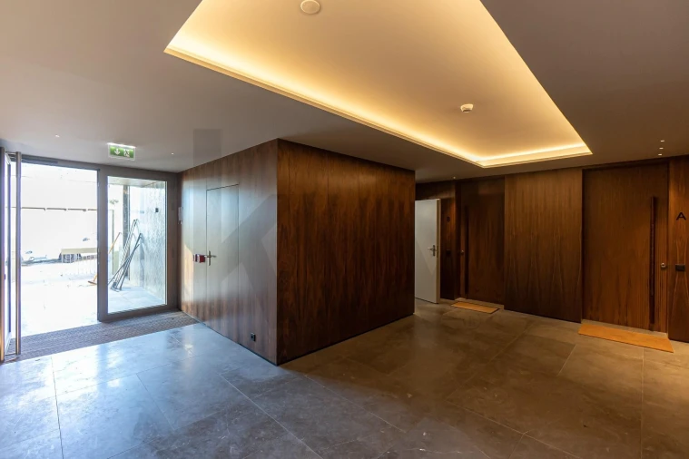 Apartamento T3 para Venda em Aldoar, Foz do Douro e Nevogilde Foto 1