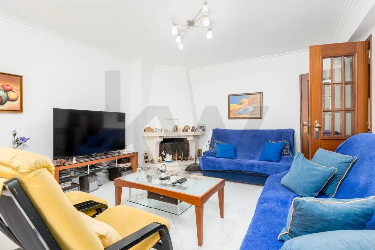 Apartamento T3 para Venda em Massamá e Monte Abraão Foto 2