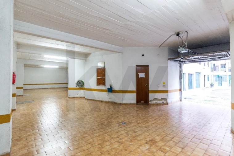 Apartamento T3 para Venda em Massamá e Monte Abraão Foto 32