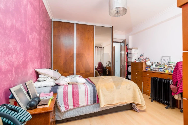 Apartamento T3 para Venda em Massamá e Monte Abraão Foto 20