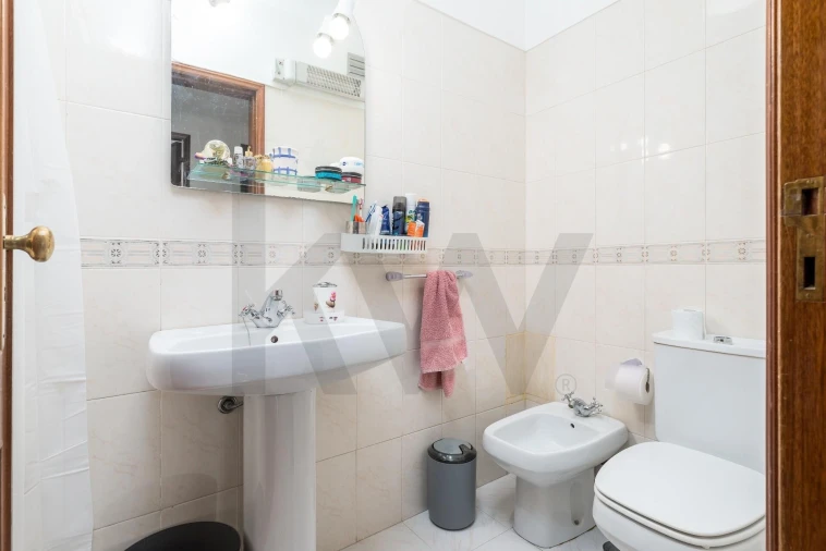 Apartamento T3 para Venda em Massamá e Monte Abraão Foto 25