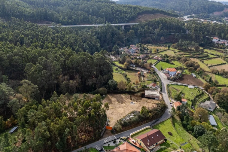 Terreno para Venda em Escariz Foto 7