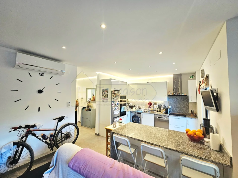 Apartamento T2 para Venda em Loule (São Sebastião) Foto 3