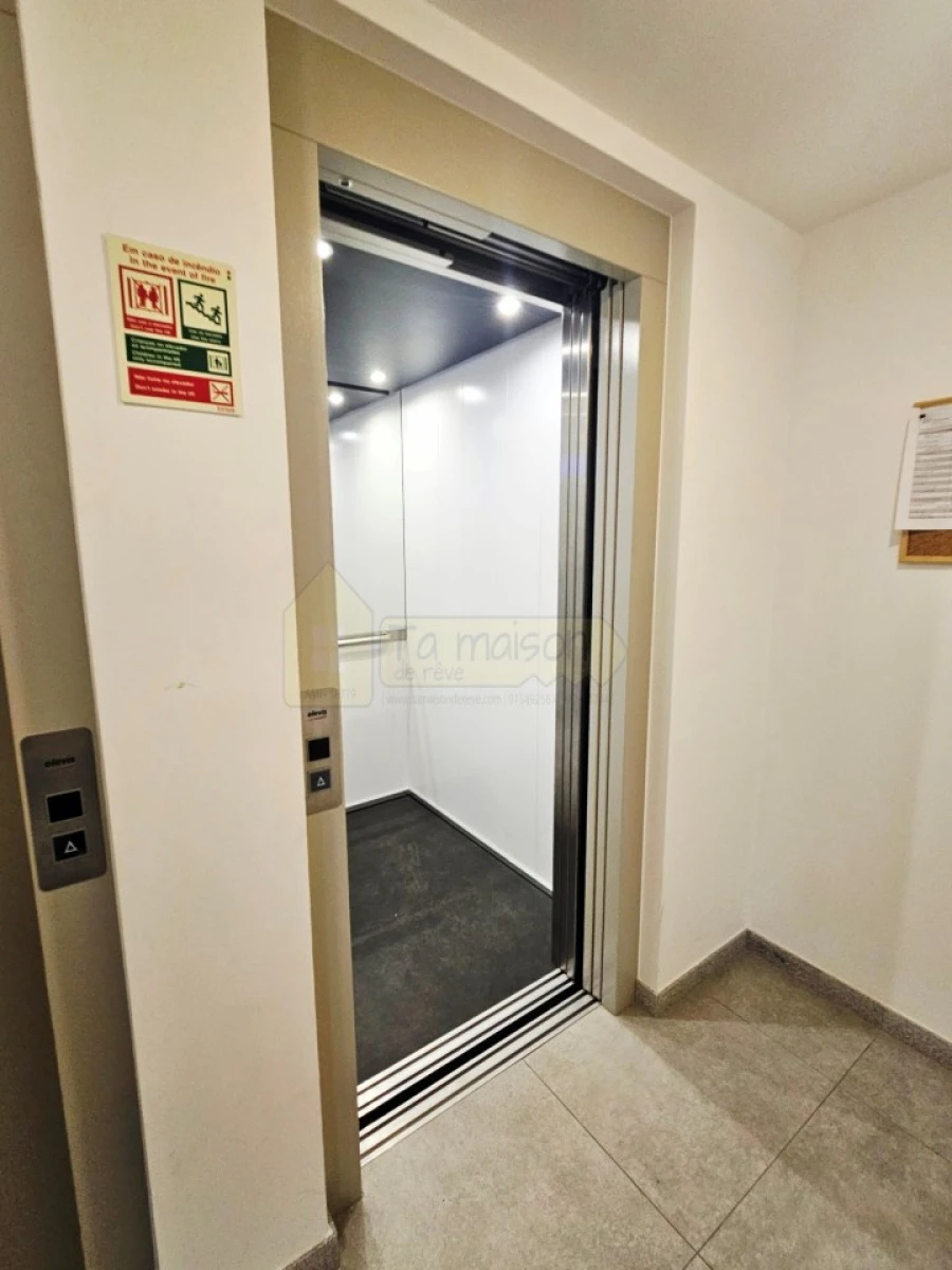 Apartamento T2 para Venda em Loule (São Sebastião) Foto 16