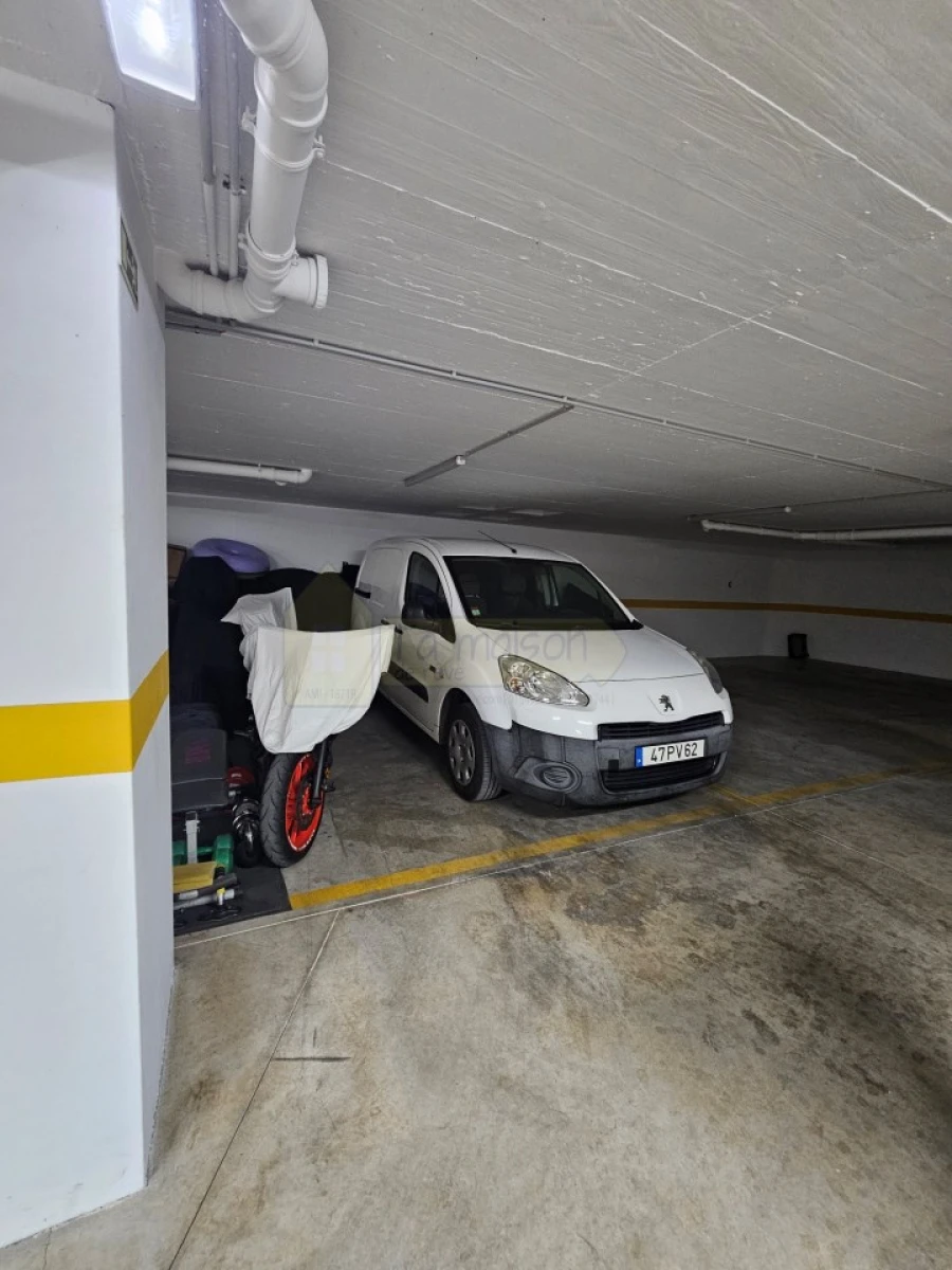 Apartamento T2 para Venda em Loule (São Sebastião) Foto 17