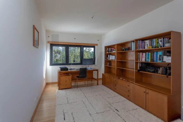 Apartamento T4 para Venda em São Domingos de Rana Foto 13