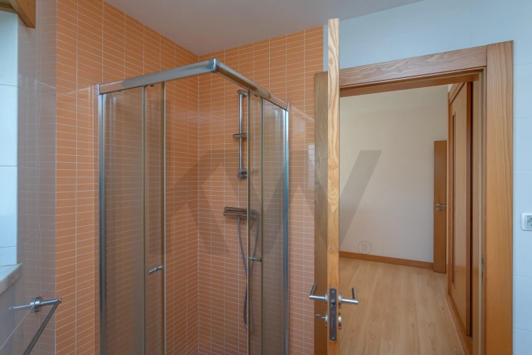 Apartamento T4 para Venda em São Domingos de Rana Foto 22