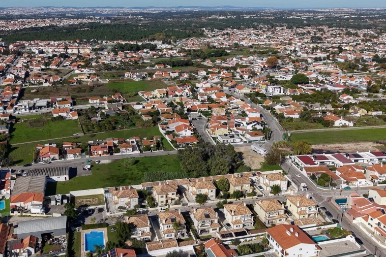 Moradia T4 para Venda em Azeitão (São Lourenço e São Simão)