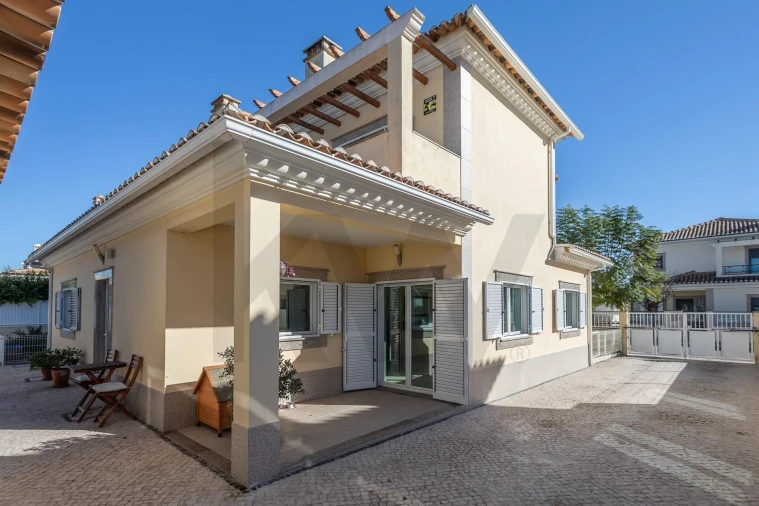 Moradia T4 para Venda em Azeitão (São Lourenço e São Simão) Foto 28