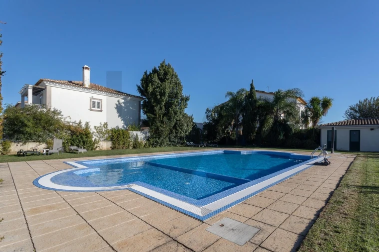 Moradia T4 para Venda em Azeitão (São Lourenço e São Simão) Foto 11