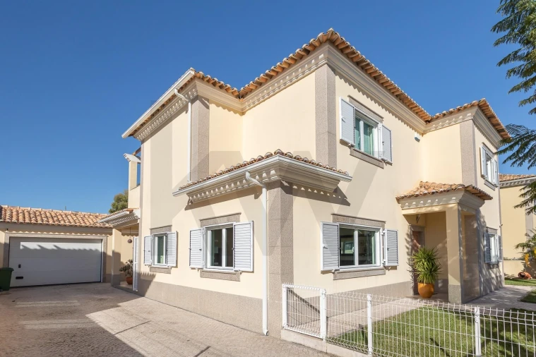 Moradia T4 para Venda em Azeitão (São Lourenço e São Simão) Foto 19