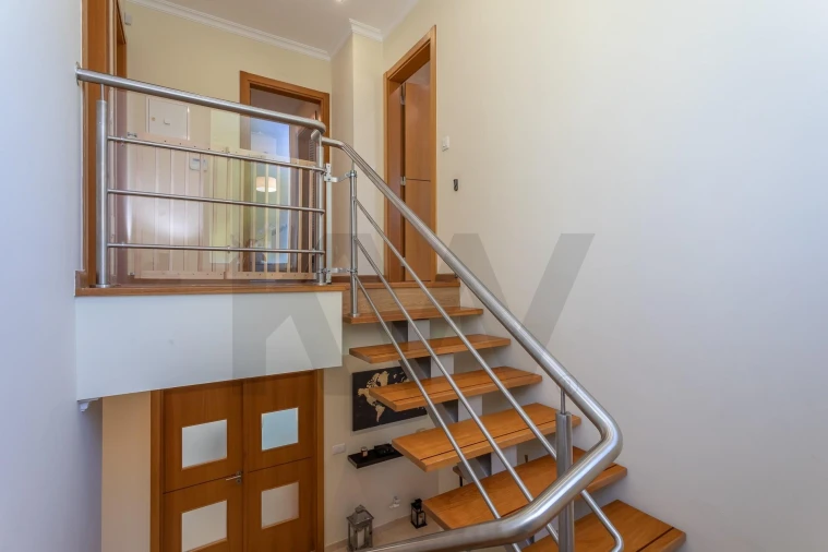 Moradia T4 para Venda em Azeitão (São Lourenço e São Simão) Foto 48