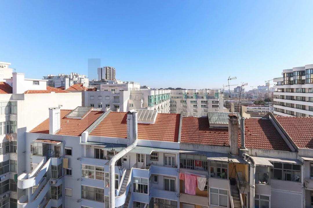 Apartamento T3 para Arrendamento em Alvalade Foto 11