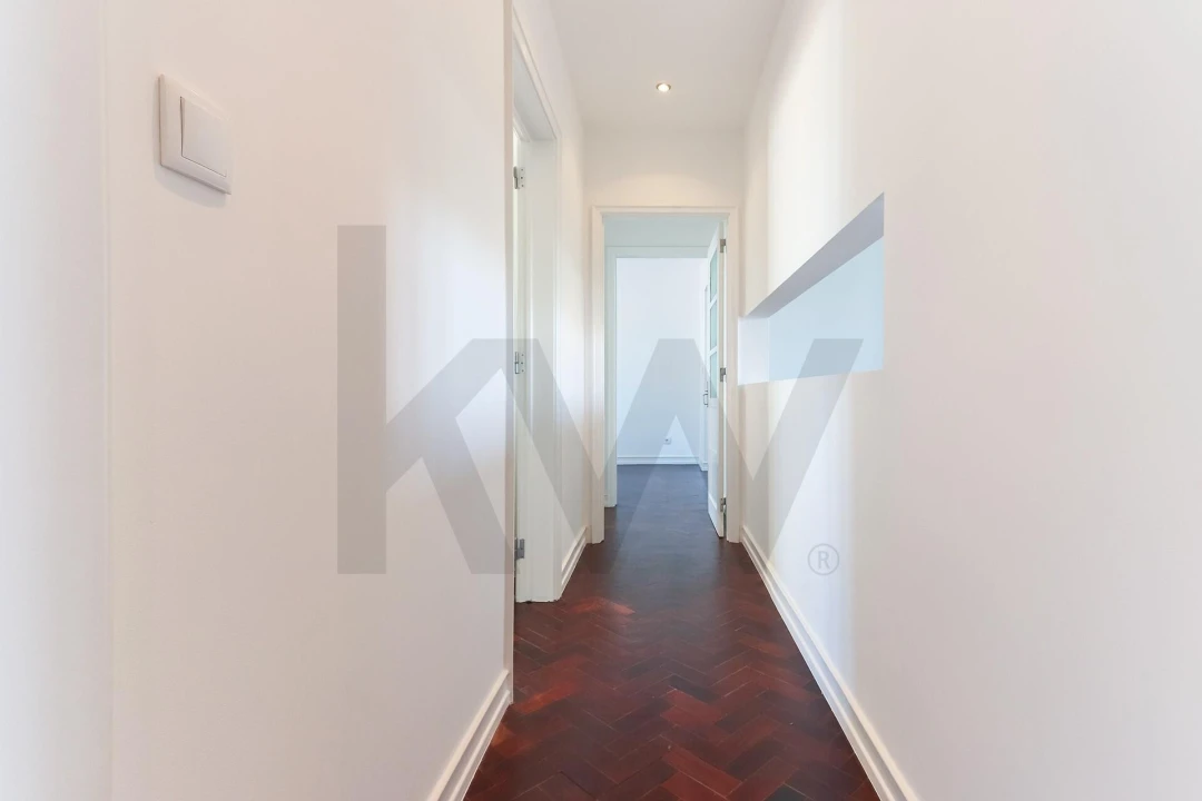 Apartamento T3 para Arrendamento em Alvalade Foto 20