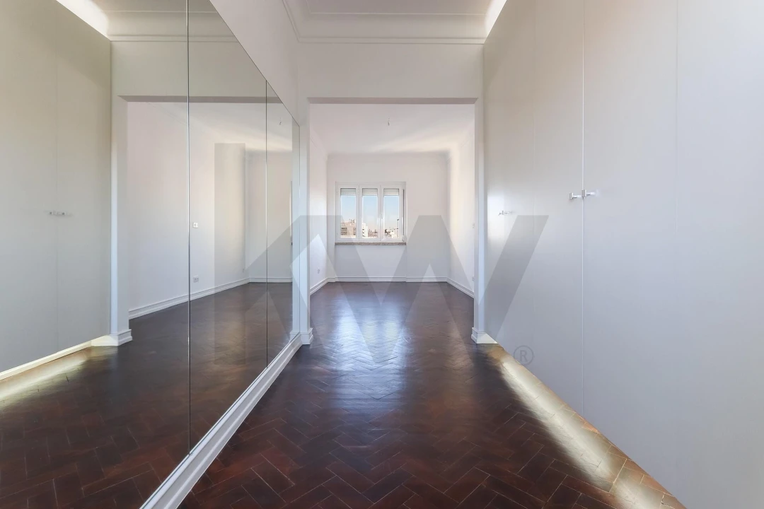 Apartamento T3 para Arrendamento em Alvalade Foto 29