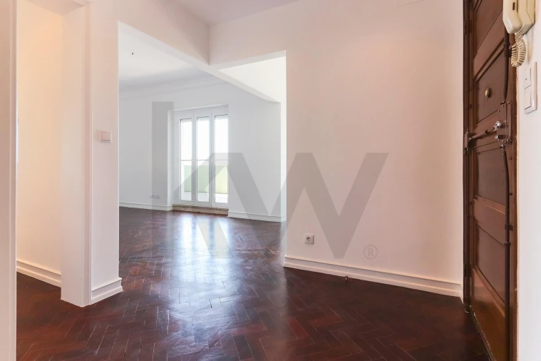 Apartamento T3 para Arrendamento em Alvalade Foto 32