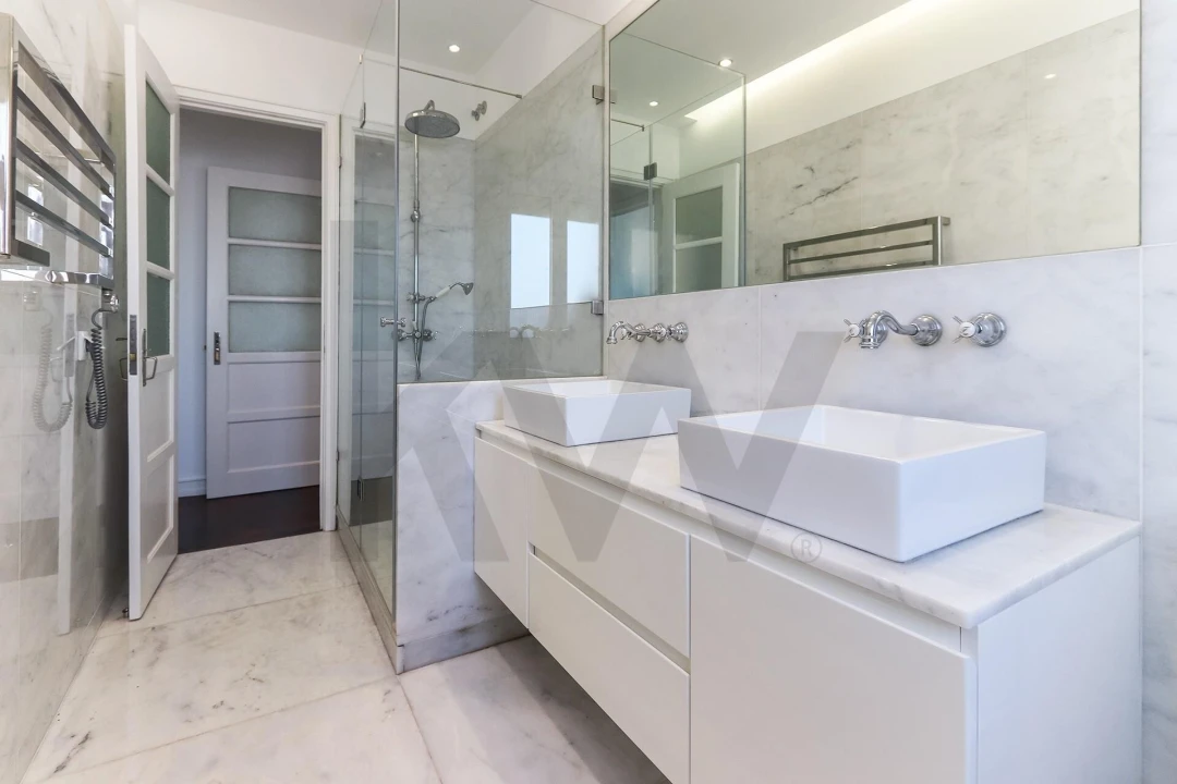 Apartamento T3 para Arrendamento em Alvalade Foto 25