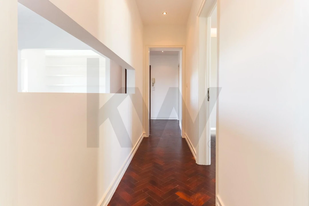 Apartamento T3 para Arrendamento em Alvalade Foto 31