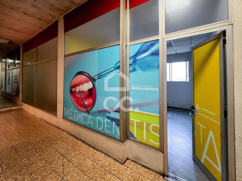 Negócio para Arrendamento em Selho (São Jorge) Foto 2