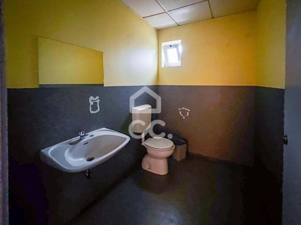 Negócio para Arrendamento em Selho (São Jorge) Foto 7