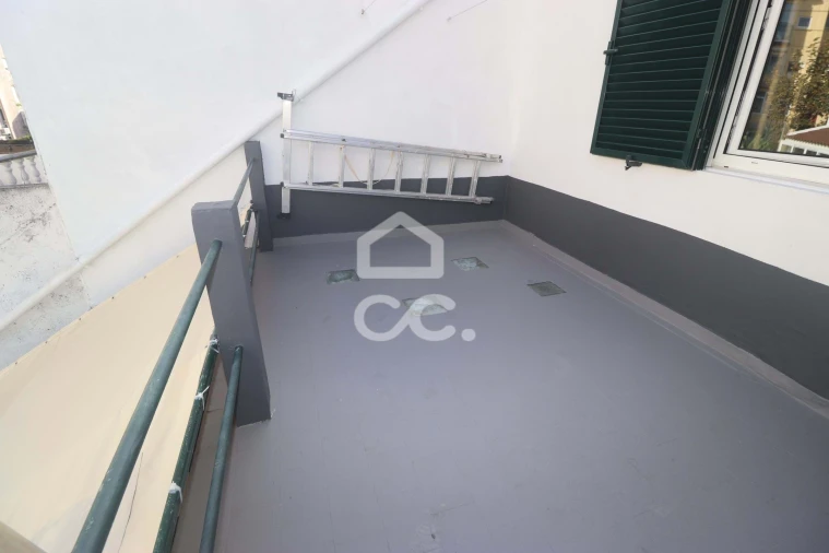 Moradia T3 para Venda em Ponta Delgada (São Pedro) Foto 45