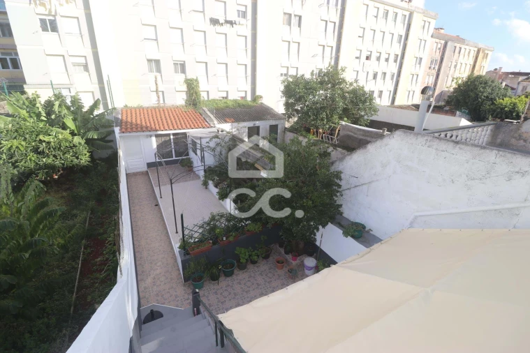 Moradia T3 para Venda em Ponta Delgada (São Pedro) Foto 46