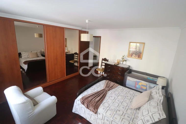 Moradia T3 para Venda em Ponta Delgada (São Pedro) Foto 31