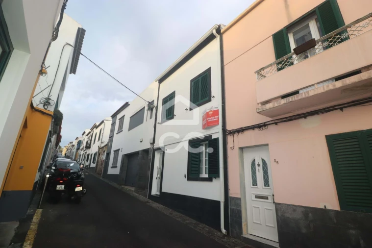 Moradia T3 para Venda em Ponta Delgada (São Pedro) Foto 2