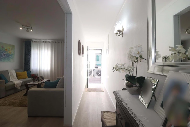 Moradia T3 para Venda em Ponta Delgada (São Pedro) Foto 4