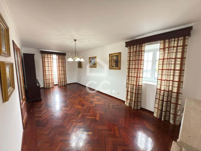 Moradia T4 para Venda em Lagoa (Nossa Senhora do Rosario) Foto 6