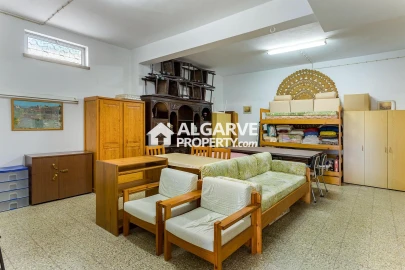 Moradia T4 para Venda em Quarteira